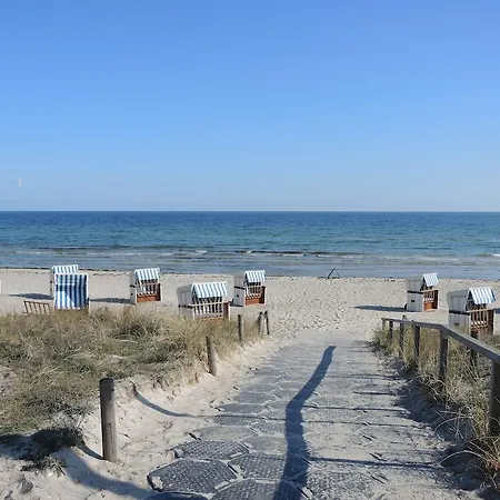 Seute Deern - Süßes Mädchen Ostseebad Boltenhagen